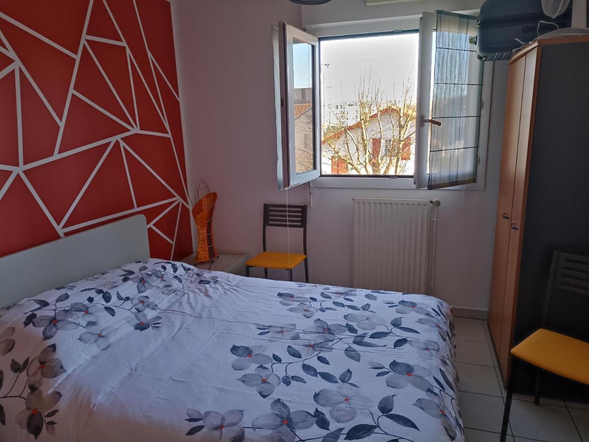 Bayonne Appartement 63M2 Avec Terrase Parking Wifi Bagian luar foto